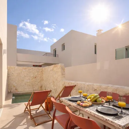 Sugarwhite With Private Not Heated Pool Emborió